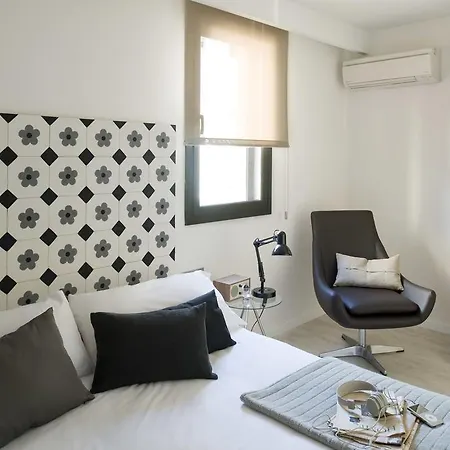 Eric Voekel Boutique - Sagrada Familia Apartment *