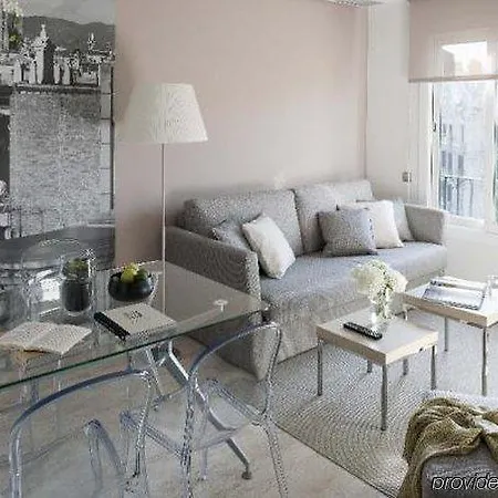 Eric Voekel Boutique - Sagrada Familia Apartment Barcelona